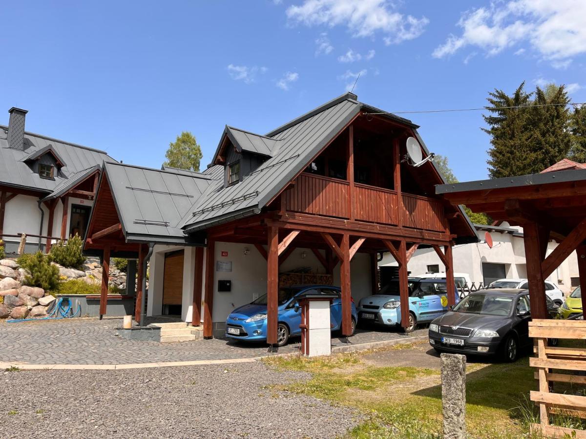Hofberg Apartman Nove Hamry Bagian luar foto