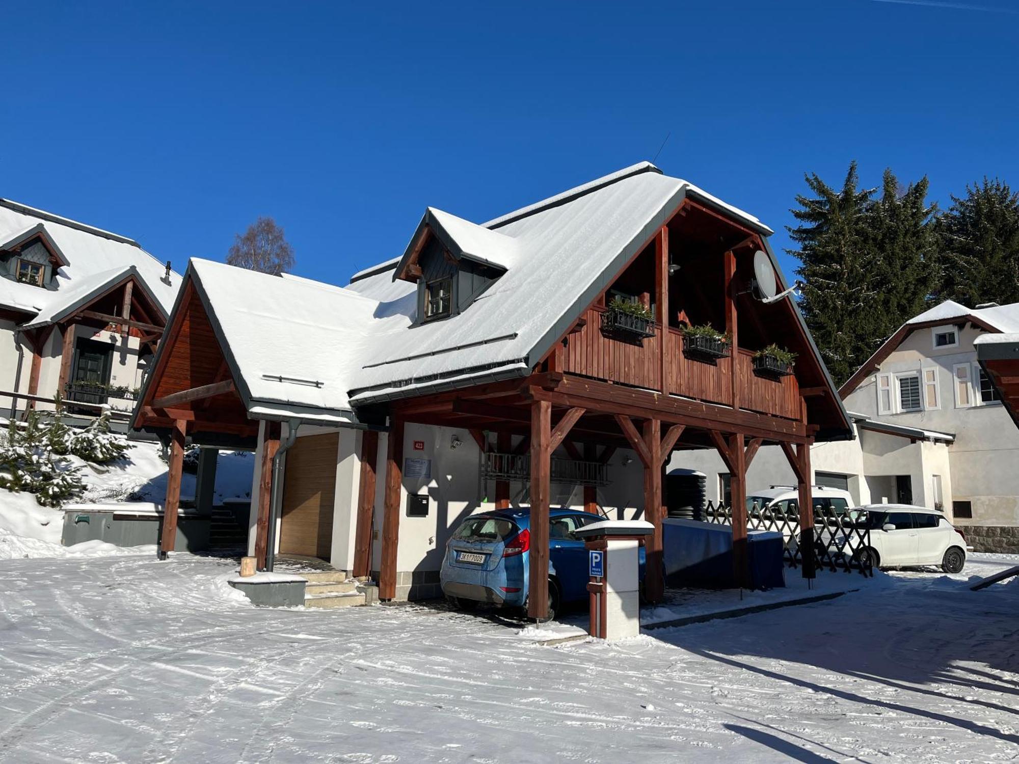 Hofberg Apartman Nove Hamry Bagian luar foto