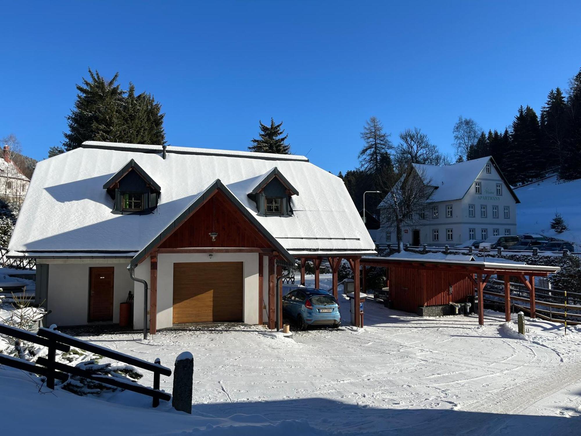 Hofberg Apartman Nove Hamry Bagian luar foto